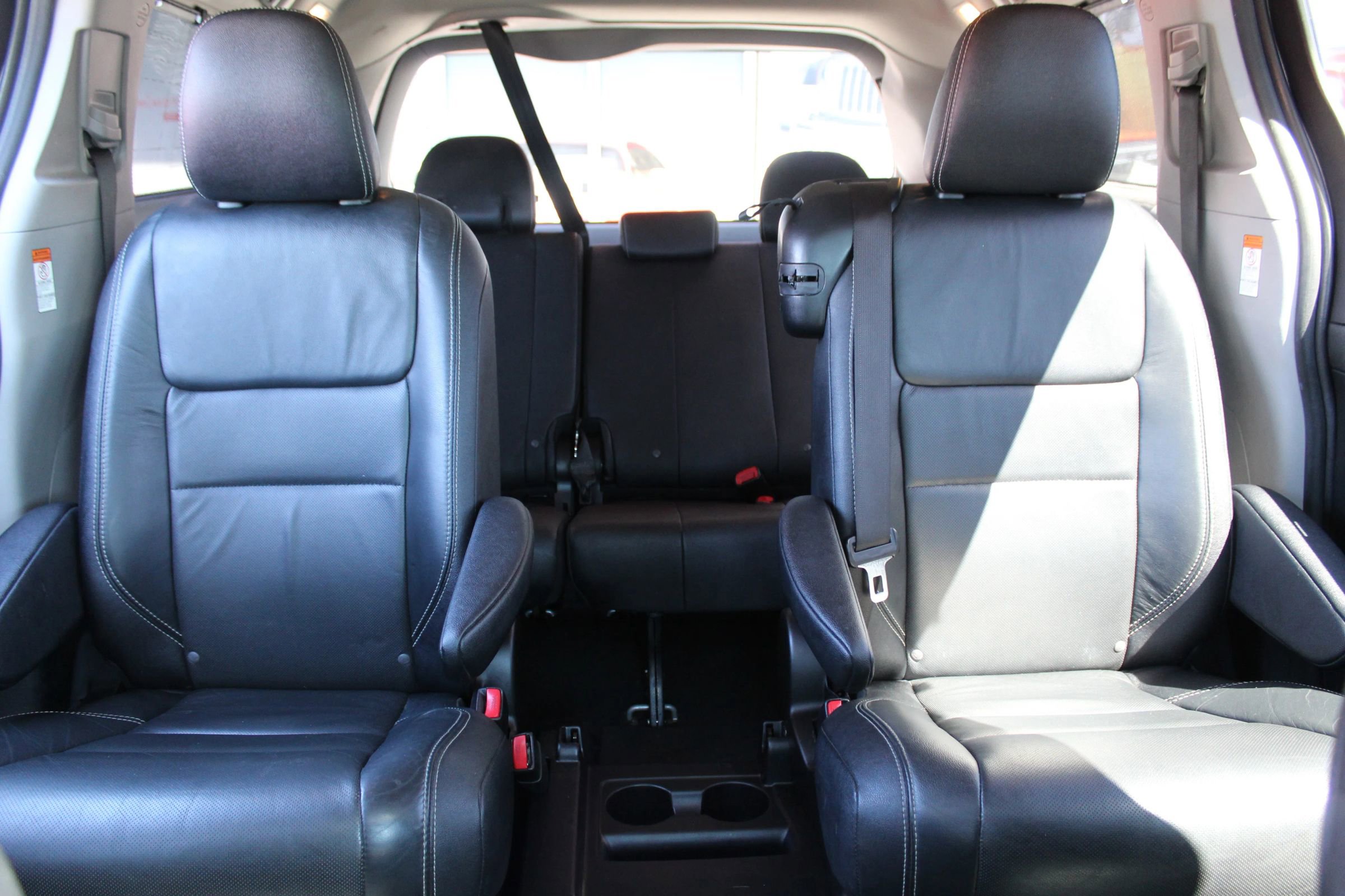 Used 2017 Toyota Sienna SE w/ SE Preferred Package FWD image 19