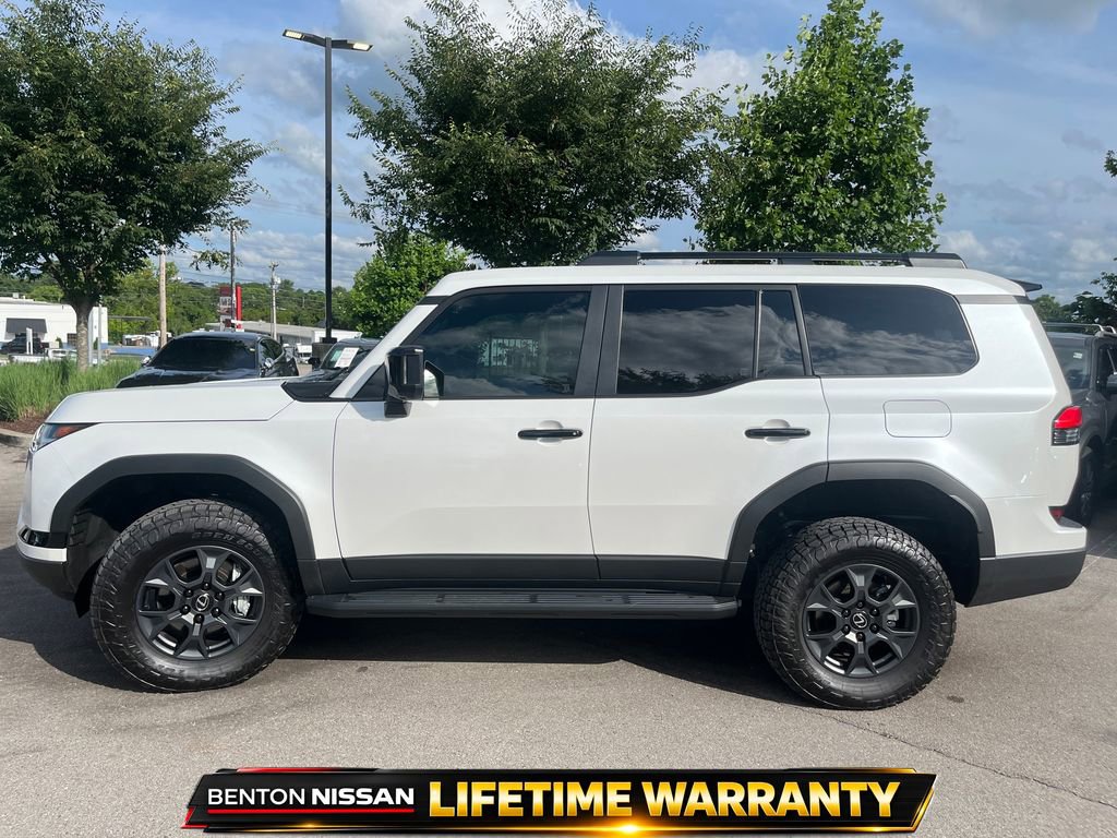 Used 2025 Lexus GX 550 AWD/4WD image 5