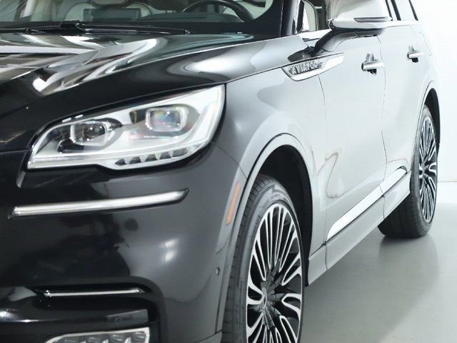 Used 2023 Lincoln Aviator Black Label image 5