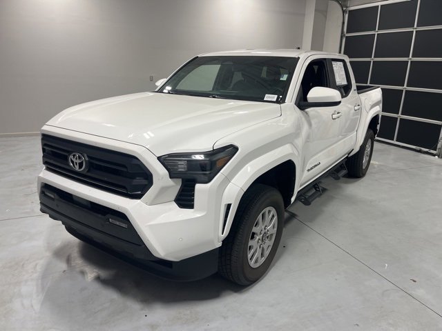 Used 2024 Toyota Tacoma SR5 image 3
