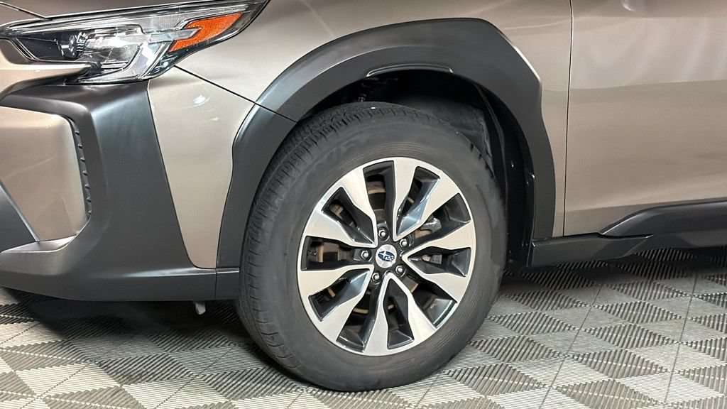 Used 2023 Subaru Outback Limited AWD/4WD image 4