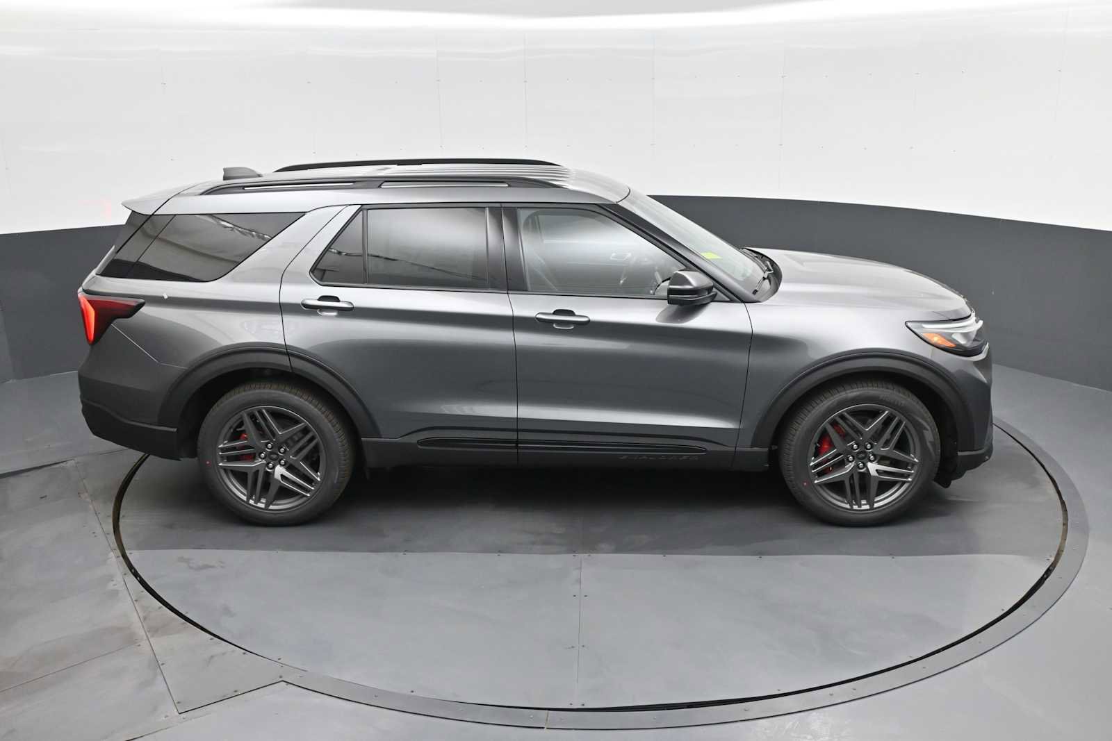New 2026 Ford Explorer ST image 17