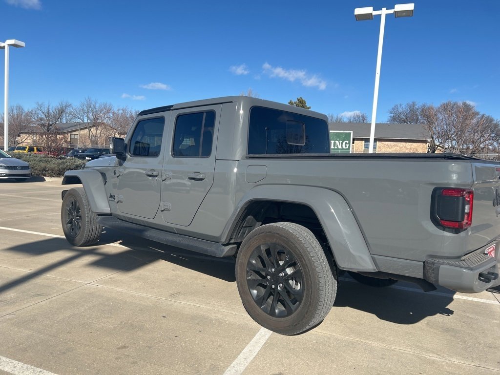 Used 2022 Jeep Gladiator Overland image 5