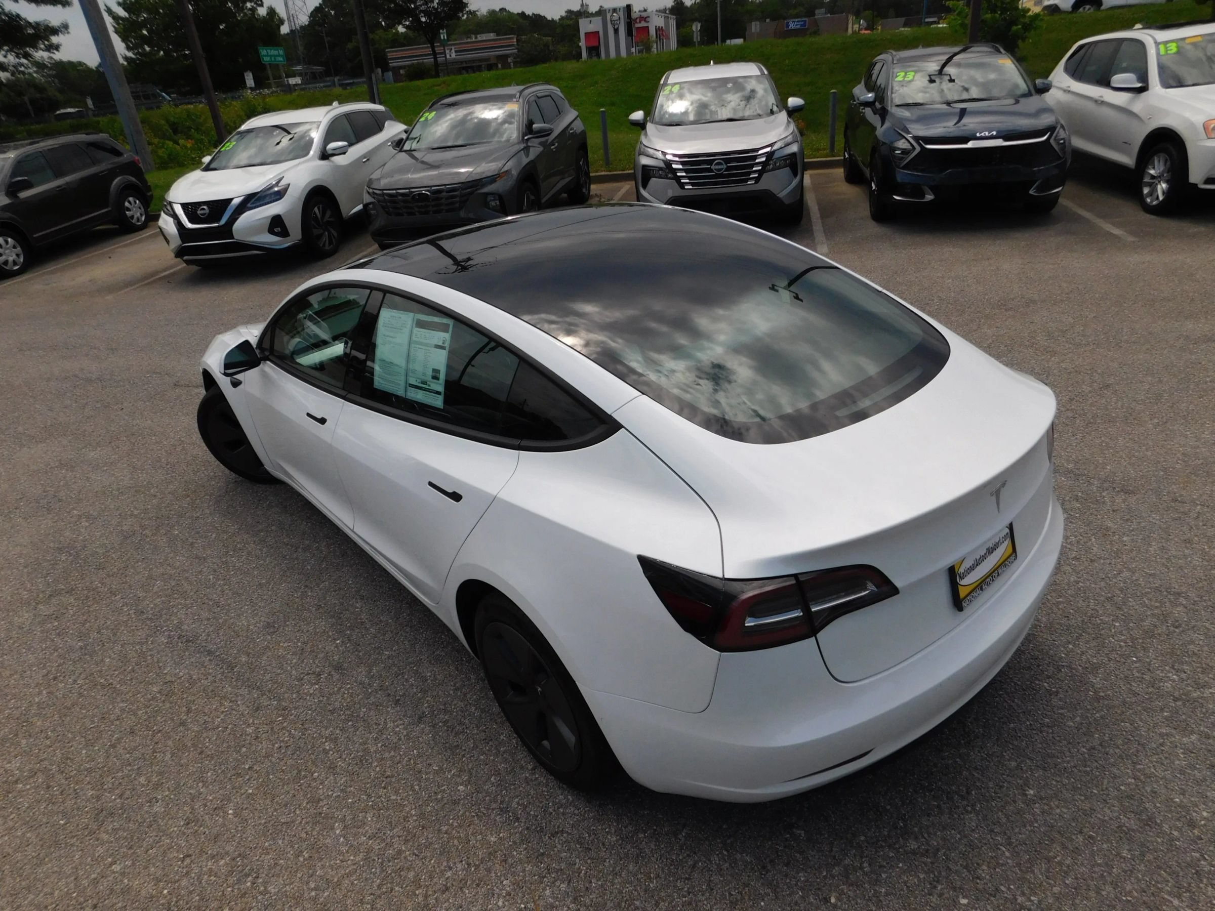 Used 2022 Tesla Model 3 Long Range AWD/4WD image 6