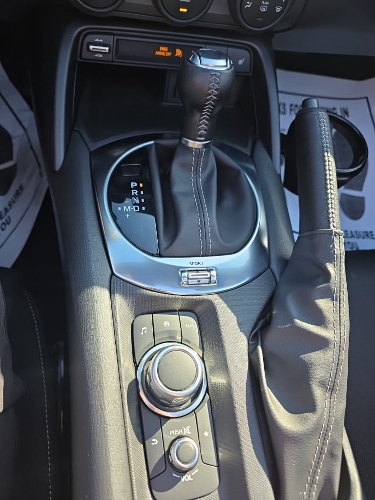 Certified 2021 MAZDA MX-5 Miata RF Club RWD image 18