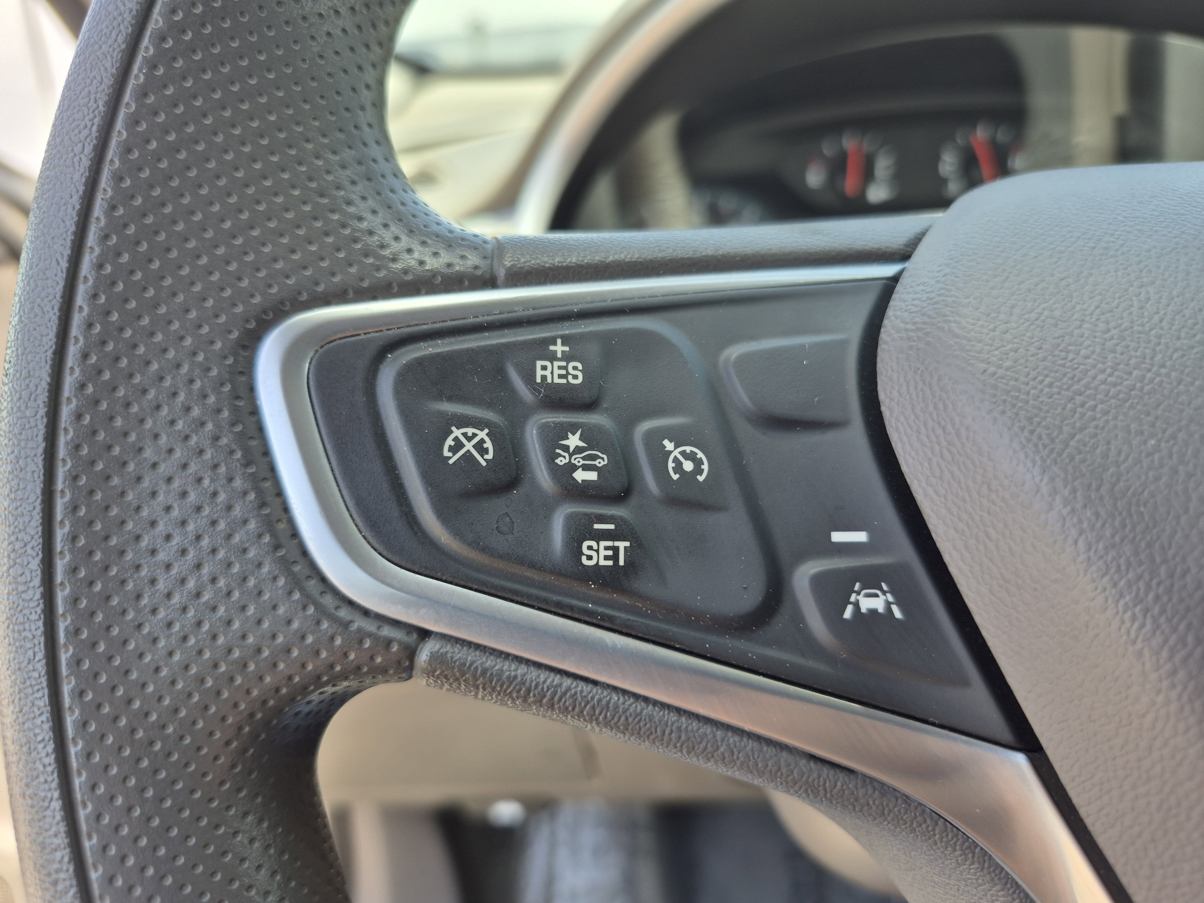 Used 2023 Chevrolet Malibu LS FWD image 25