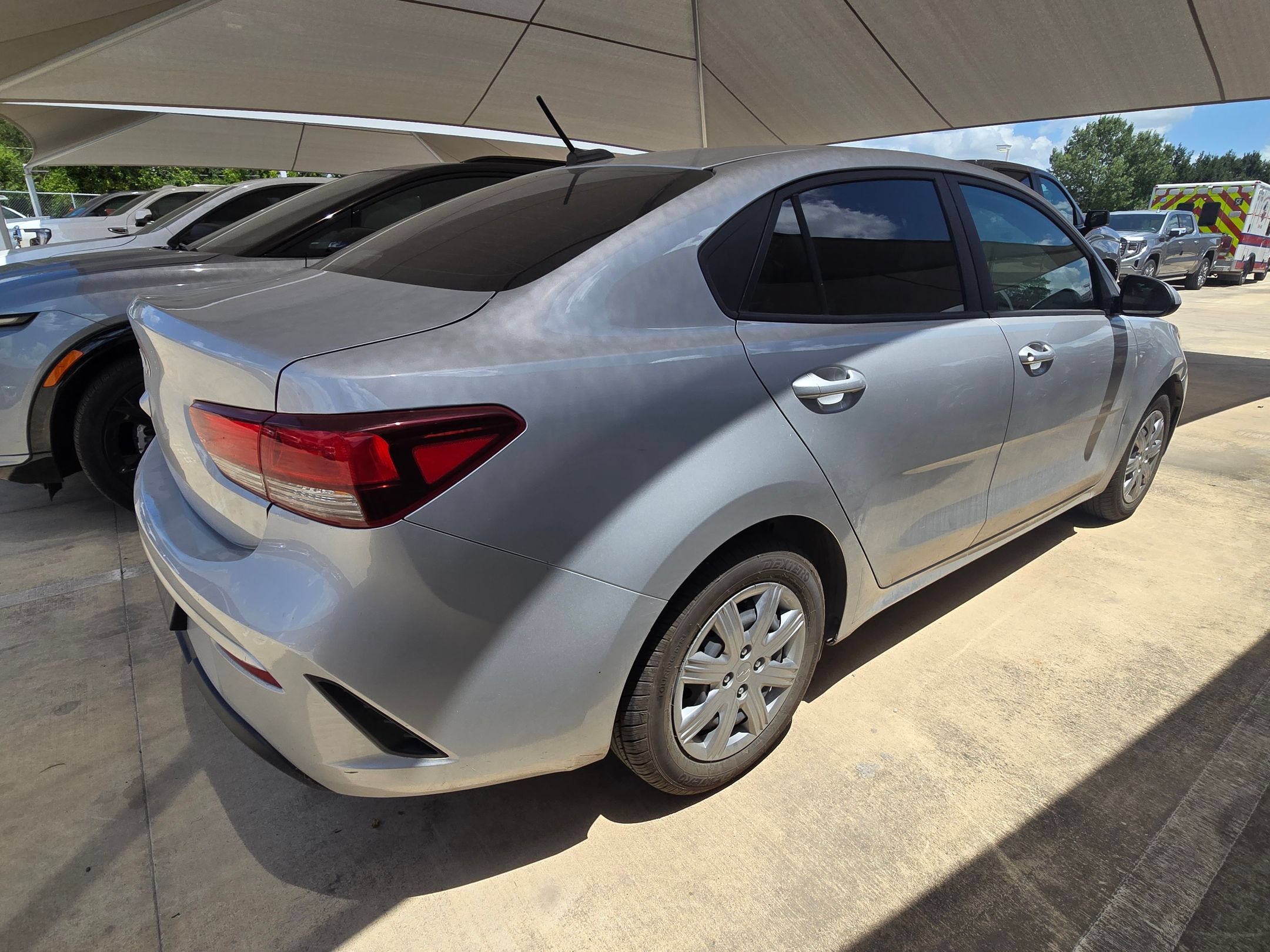 Used 2022 Kia Rio LX FWD image 9
