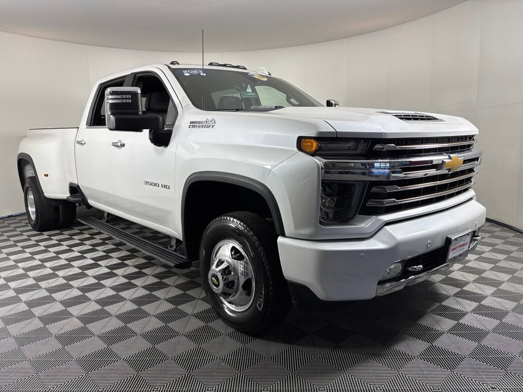Certified 2023 Chevrolet Silverado 3500 High Country AWD/4WD image 22