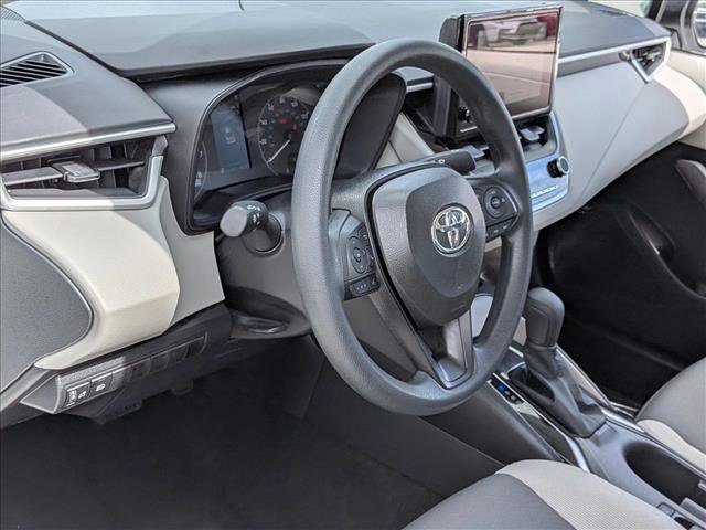 Used 2025 Toyota Corolla LE image 10
