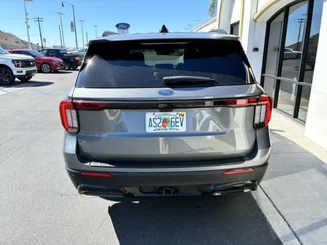 Used 2026 Ford Explorer ST-Line w/ ST-Line Street Pack RWD image 4