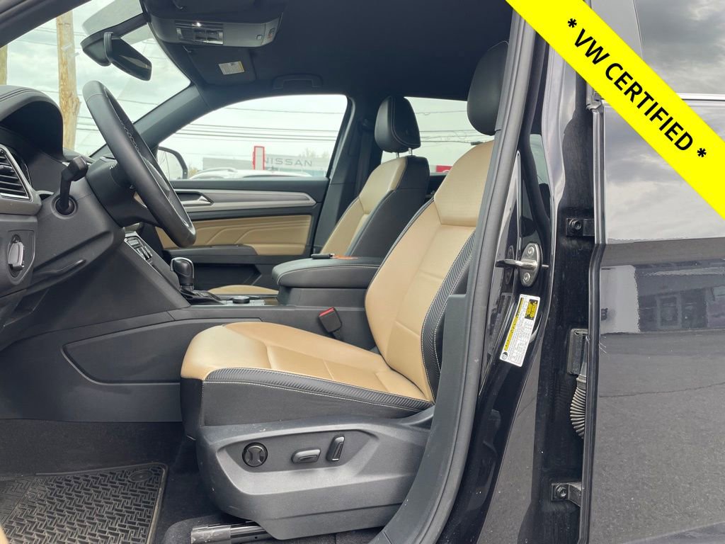 Used 2023 Volkswagen Atlas Cross Sport SE AWD/4WD image 13