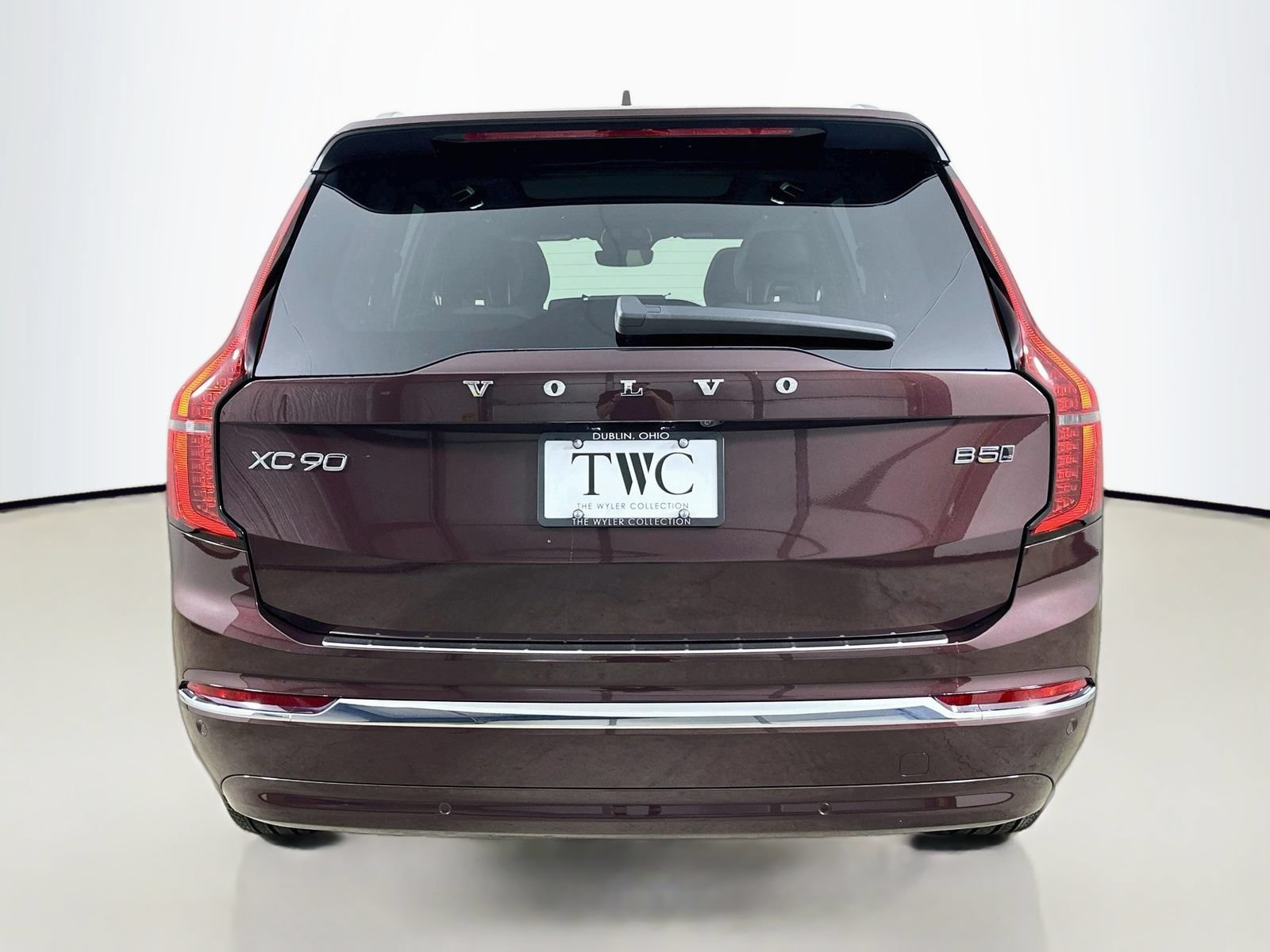 New 2026 Volvo XC90 B5 Core w/ Protection Package Premier AWD/4WD image 6