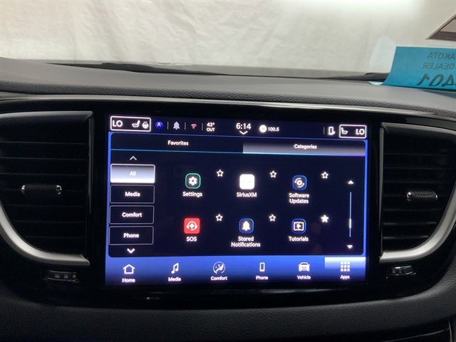 Used 2025 Chrysler Pacifica Select FWD image 39