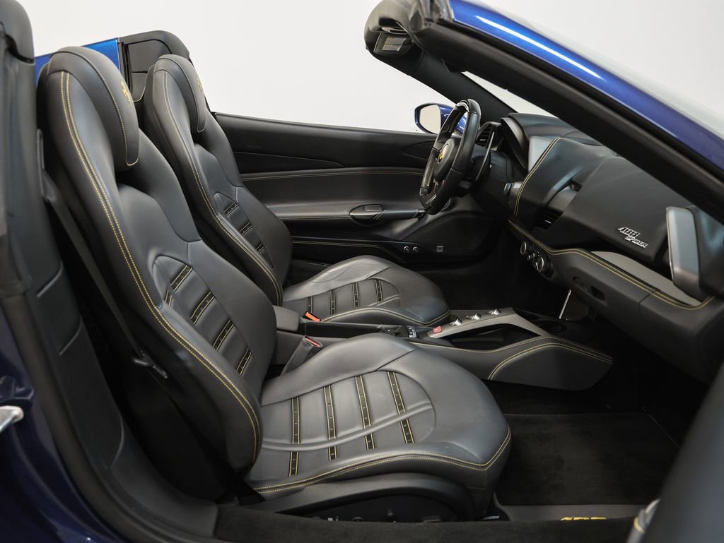 Used 2017 Ferrari 488 Spider image 25