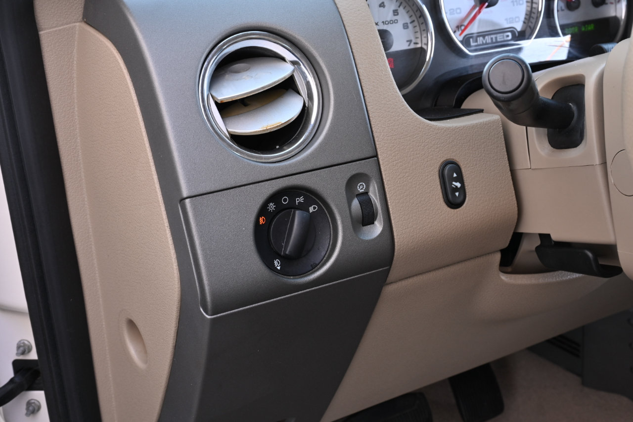 Used 2008 Ford F150 Limited AWD/4WD image 26