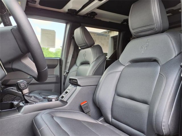 New 2025 Ford Bronco Badlands image 12