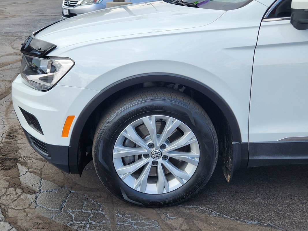 Used 2018 Volkswagen Tiguan SE AWD/4WD image 13