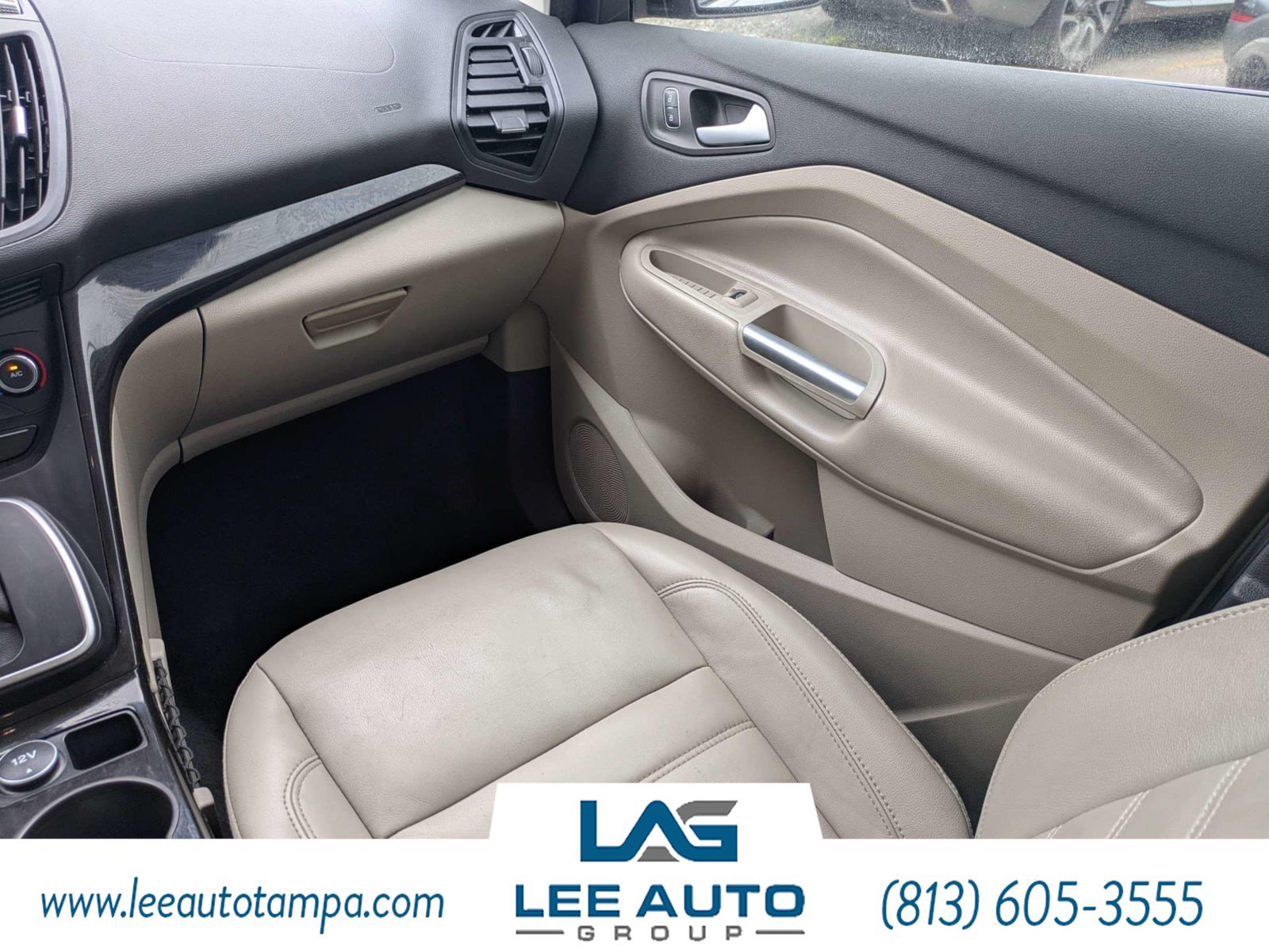 Used 2017 Ford C-MAX Titanium FWD image 16