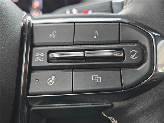 Used 2025 GMC Yukon Denali Ultimate w/ LPO, Floor Liner Package AWD/4WD image 25
