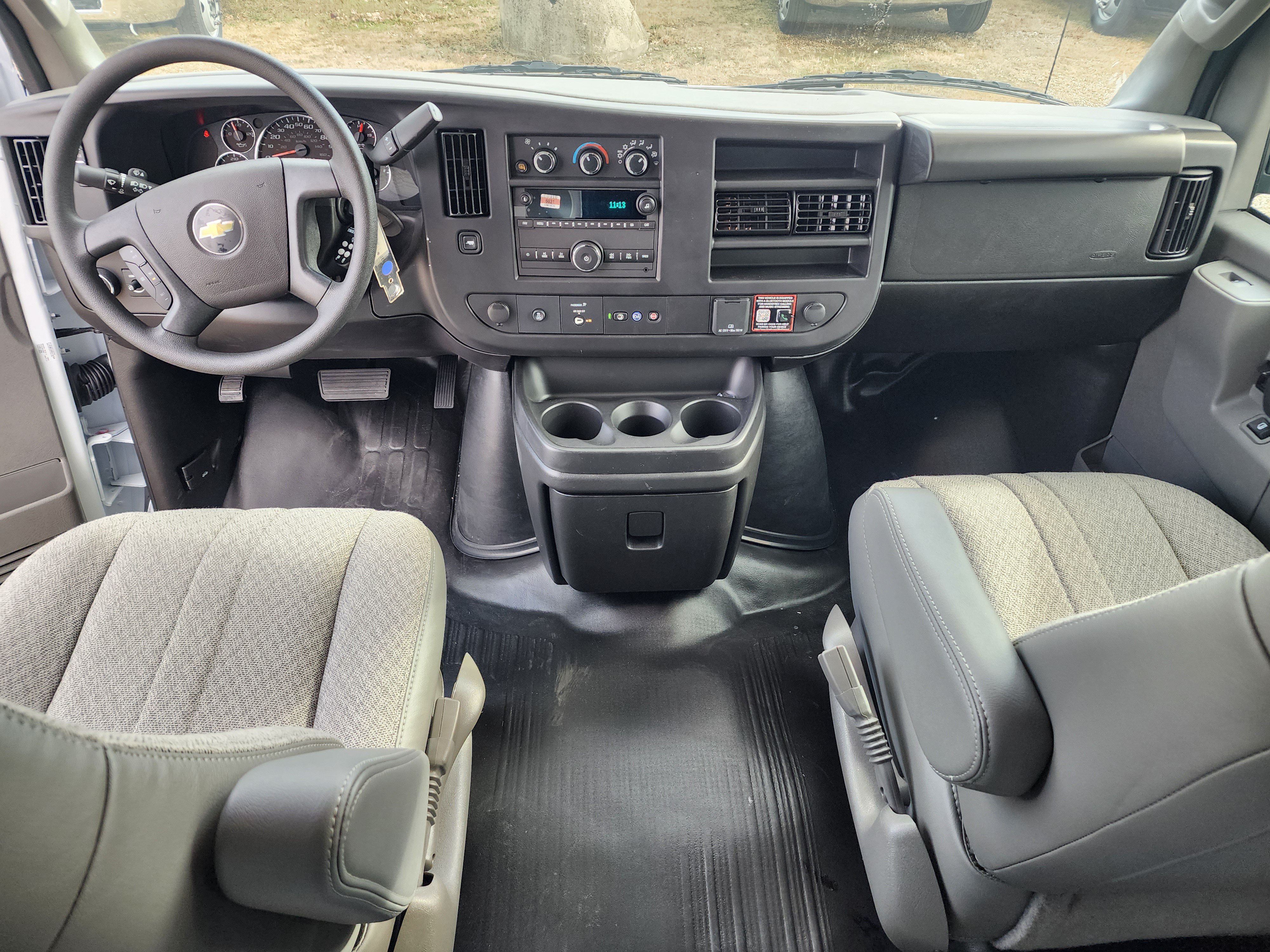 New 2025 Chevrolet Express 3500 w/ Power Convenience Package RWD image 18