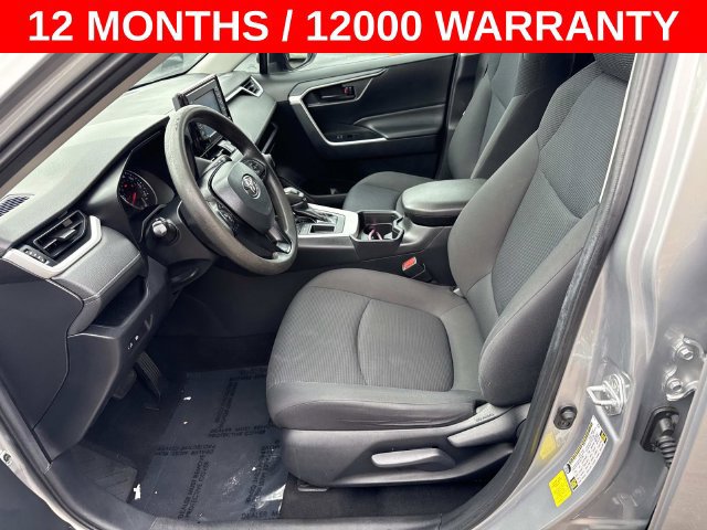 Used 2019 Toyota RAV4 LE FWD image 14