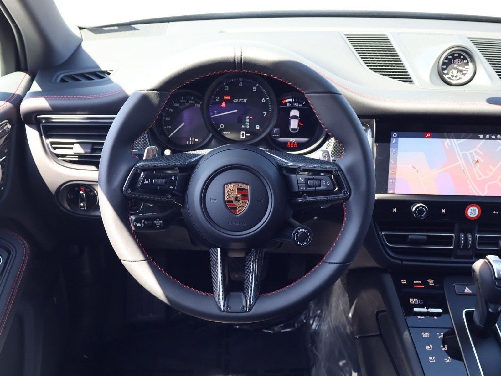 New 2026 Porsche Macan GTS AWD/4WD image 15