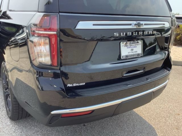Used 2023 Chevrolet Suburban LS AWD/4WD image 25