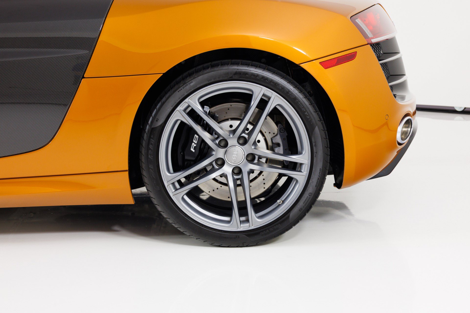 Used 2011 Audi R8 V10 AWD/4WD image 10