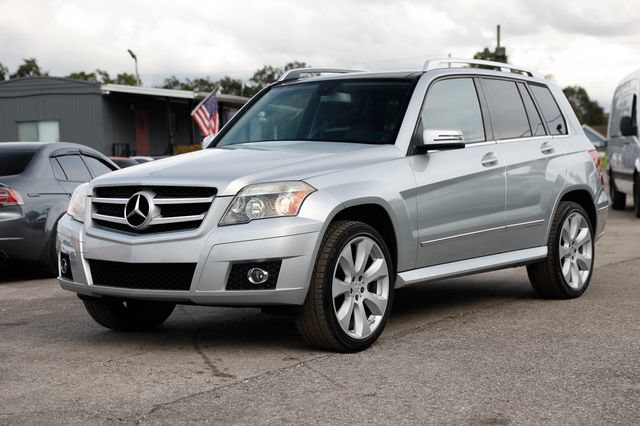 Used 2010 Mercedes-Benz GLK 350 2WD w/ Multimedia Pkg image 4