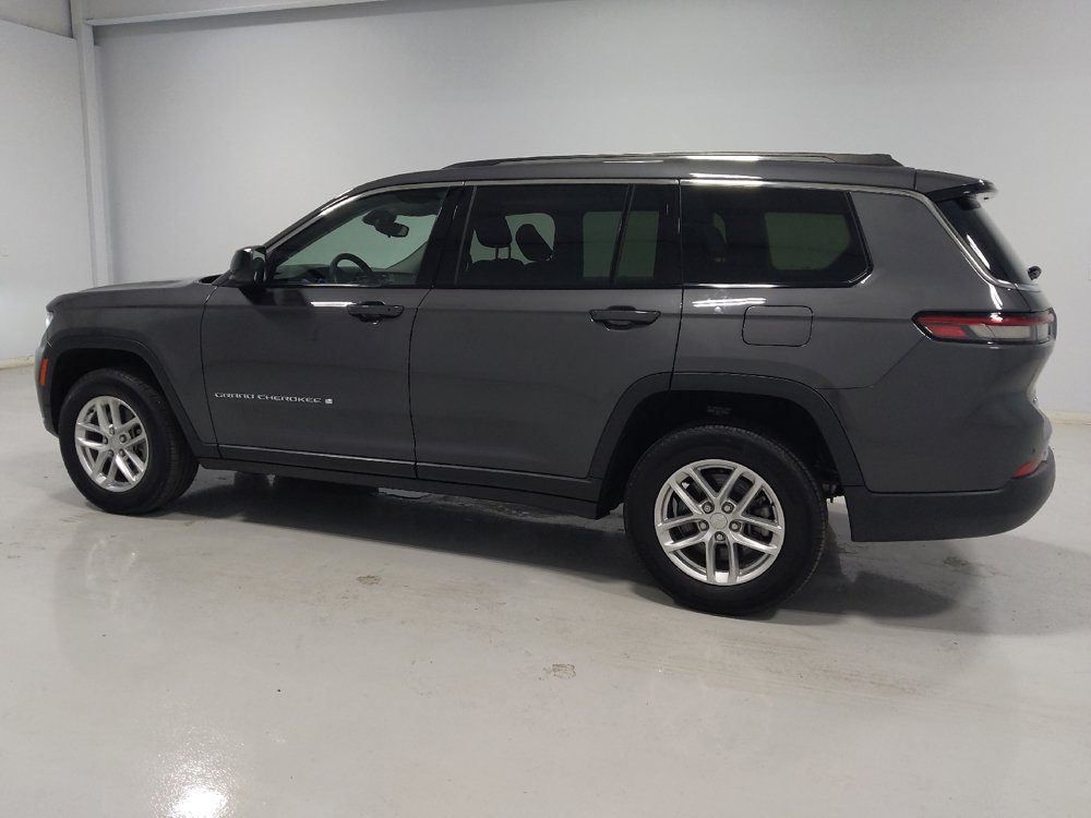Used 2023 Jeep Grand Cherokee L Laredo AWD/4WD image 3