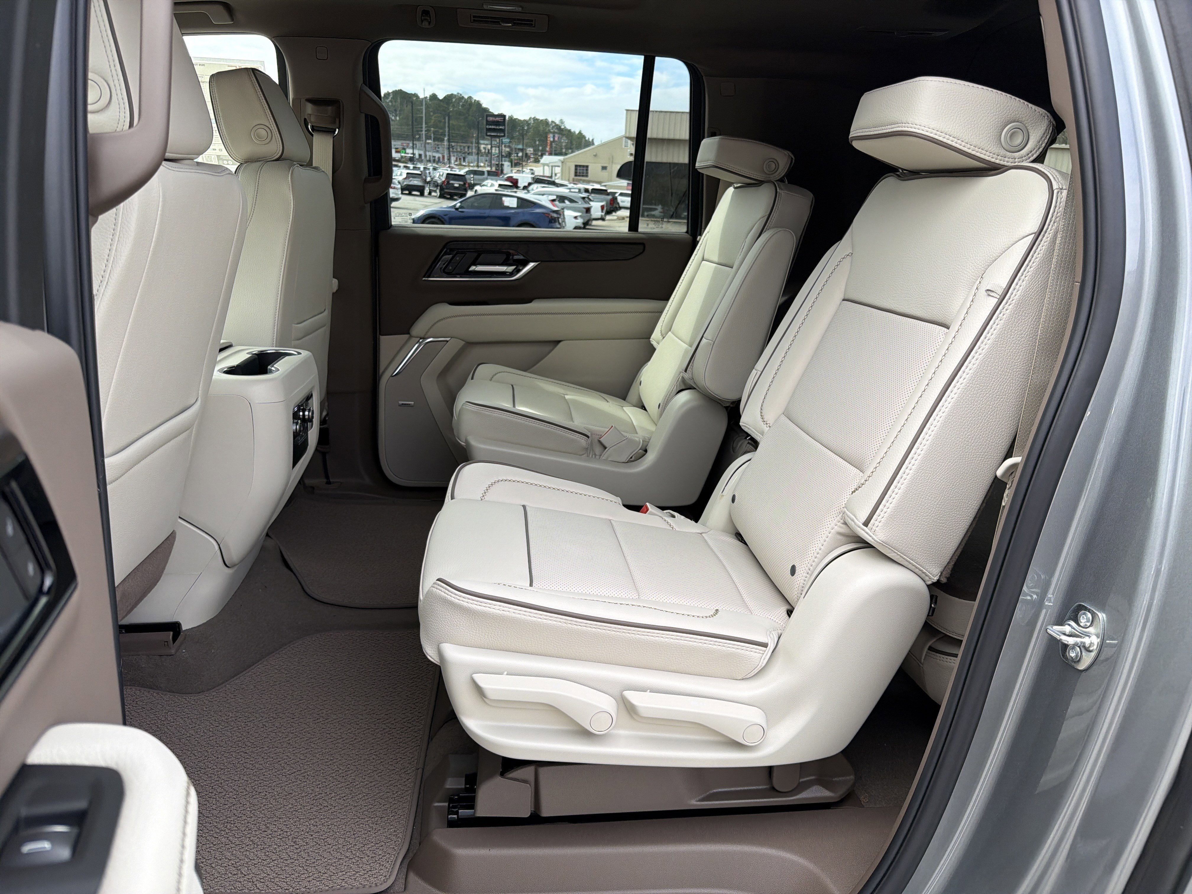 New 2026 GMC Yukon XL Denali image 26