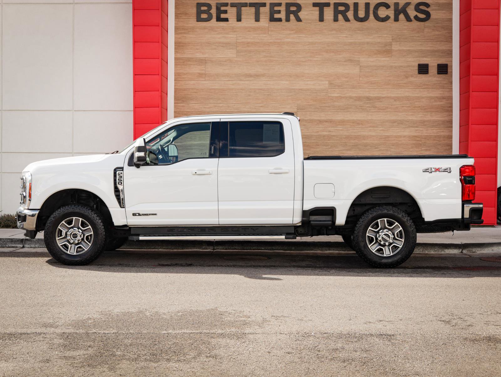 Used 2023 Ford F350 Lariat AWD/4WD image 8