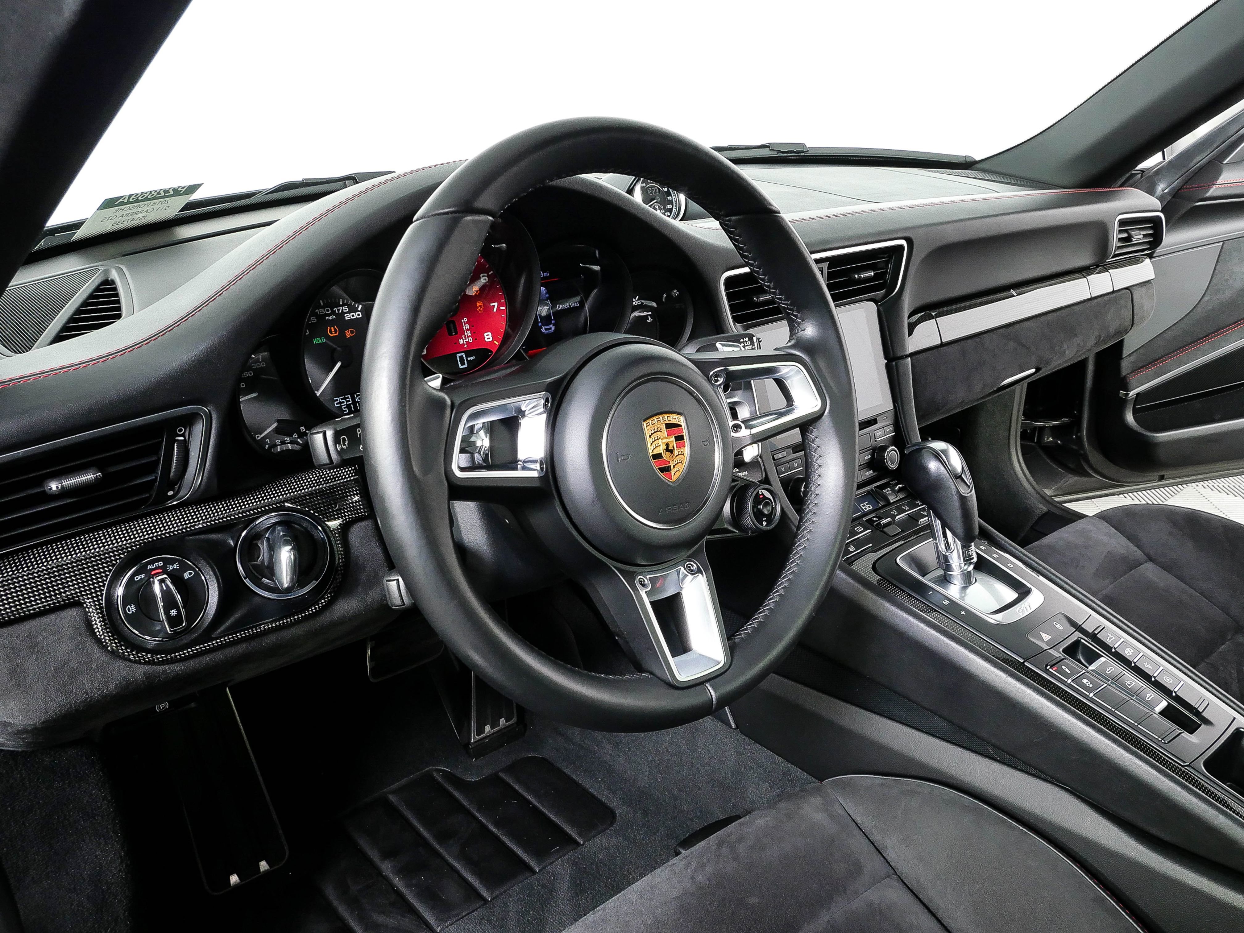 Certified 2018 Porsche 911 Carrera GTS RWD image 4