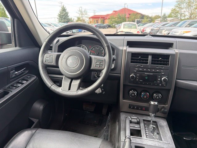 Used 2012 Jeep Liberty Sport AWD/4WD image 8