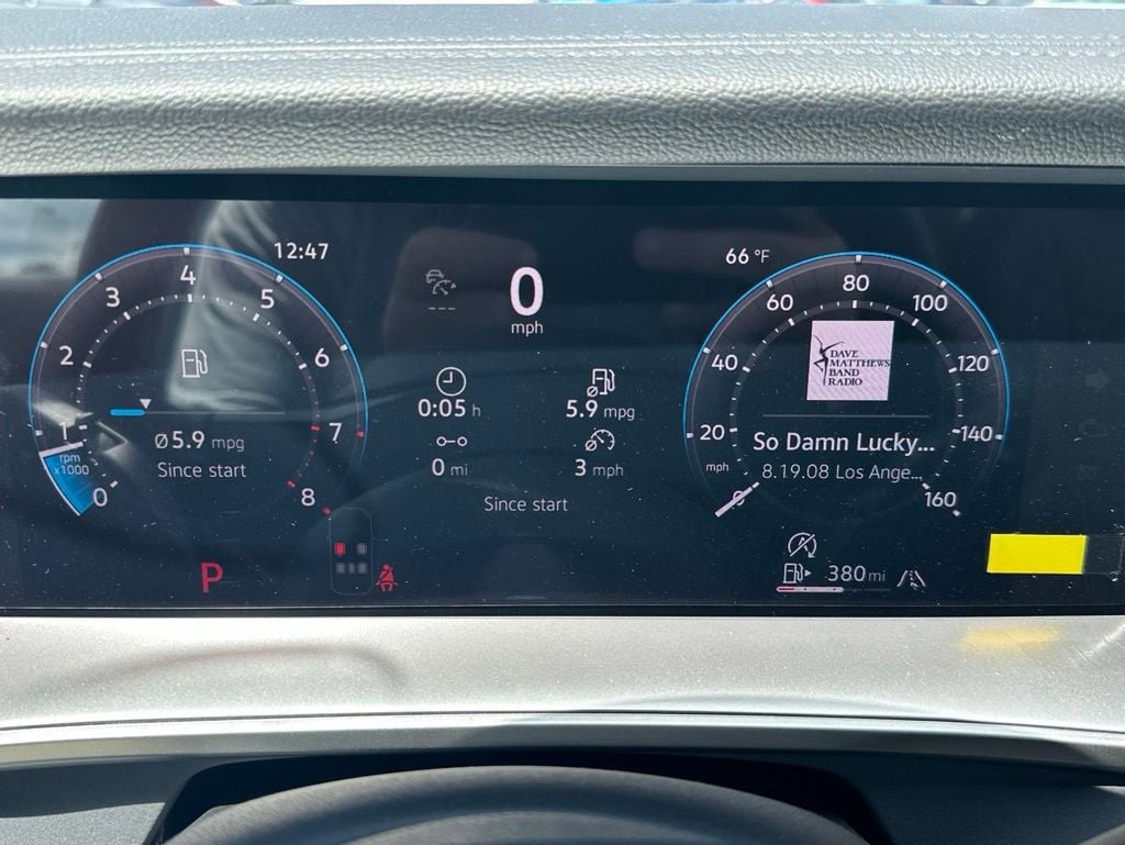 New 2026 Volkswagen Tiguan SE AWD/4WD image 19