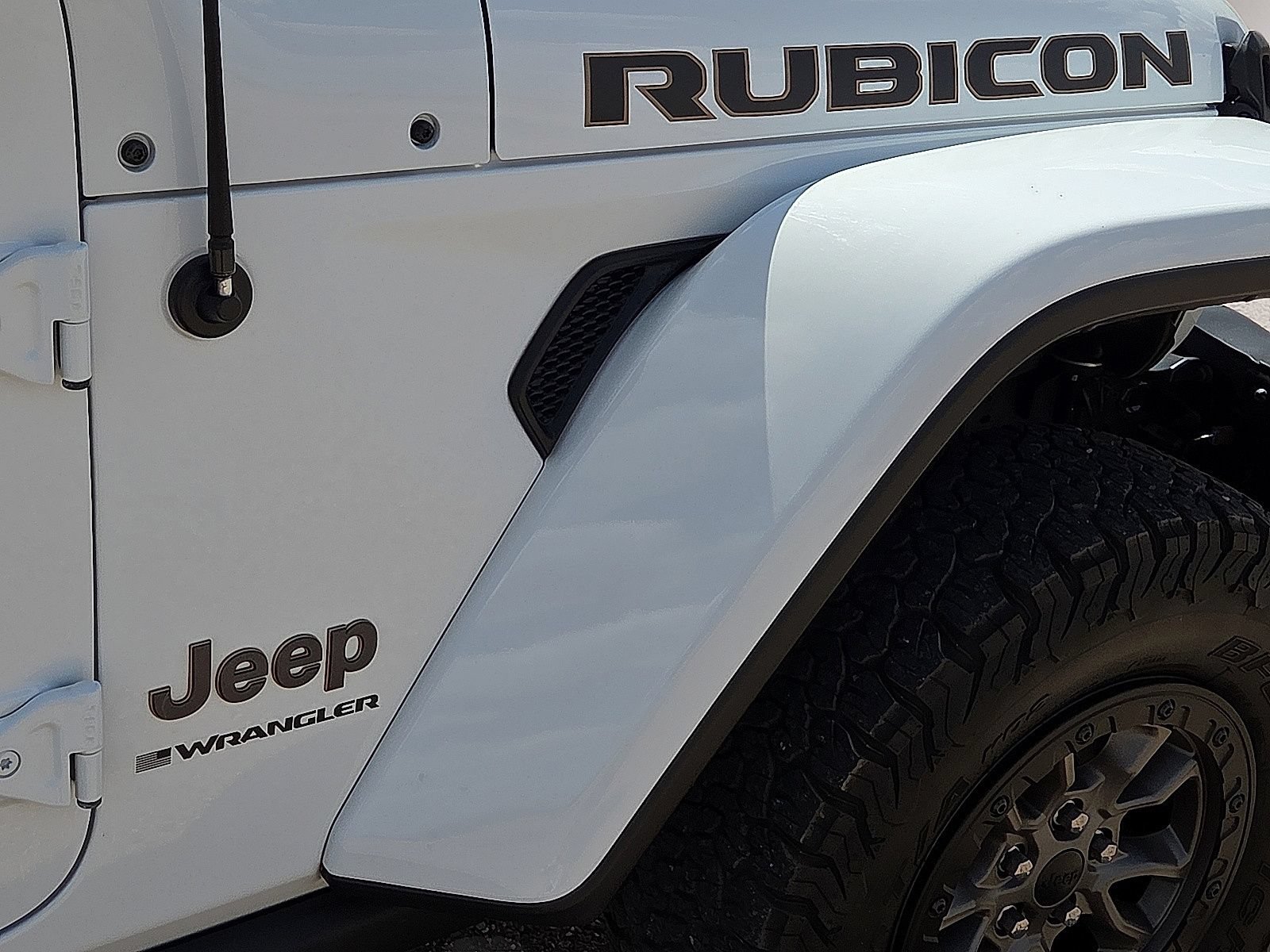 Used 2023 Jeep Wrangler Unlimited Rubicon 392 AWD/4WD image 12