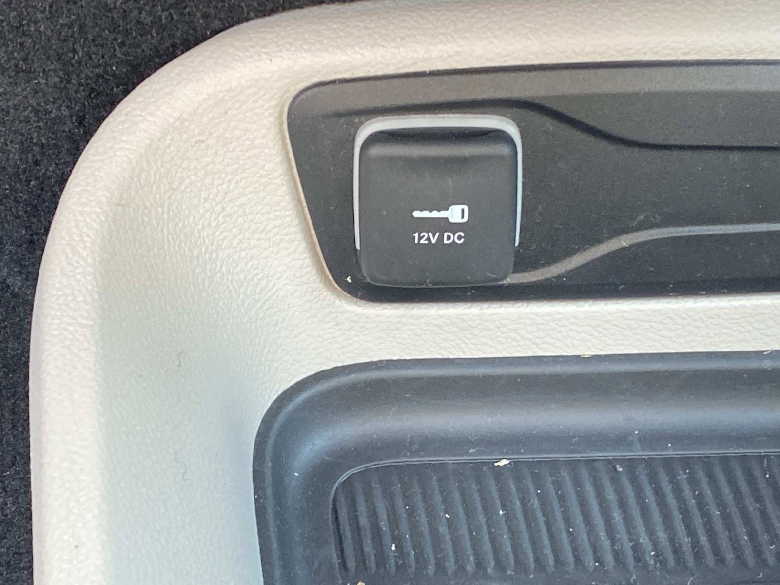 Used 2023 Chrysler Pacifica Touring-L FWD image 32