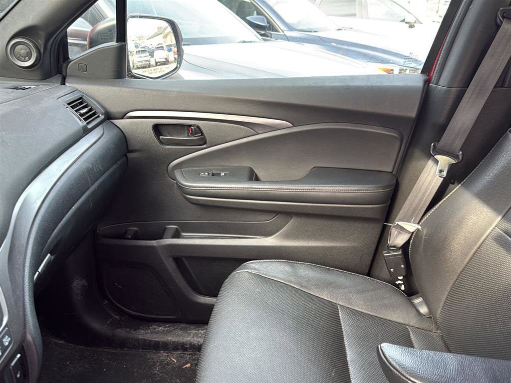 Used 2023 Honda Passport EX-L image 12