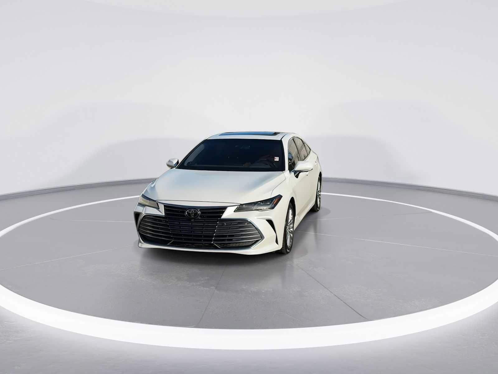 Certified 2020 Toyota Avalon Limited w/ Advanced Safety Package FWD image 3