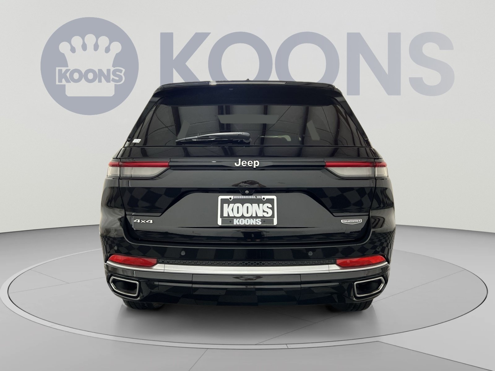 Used 2022 Jeep Grand Cherokee Summit AWD/4WD image 5