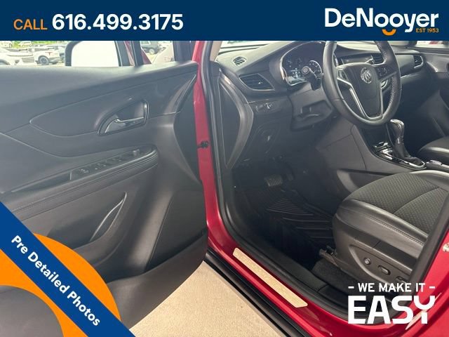 Used 2018 Buick Encore Preferred AWD/4WD image 10