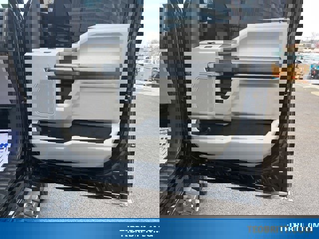 Used 2022 Ford F250 XL w/ Power Equipment Group image 21