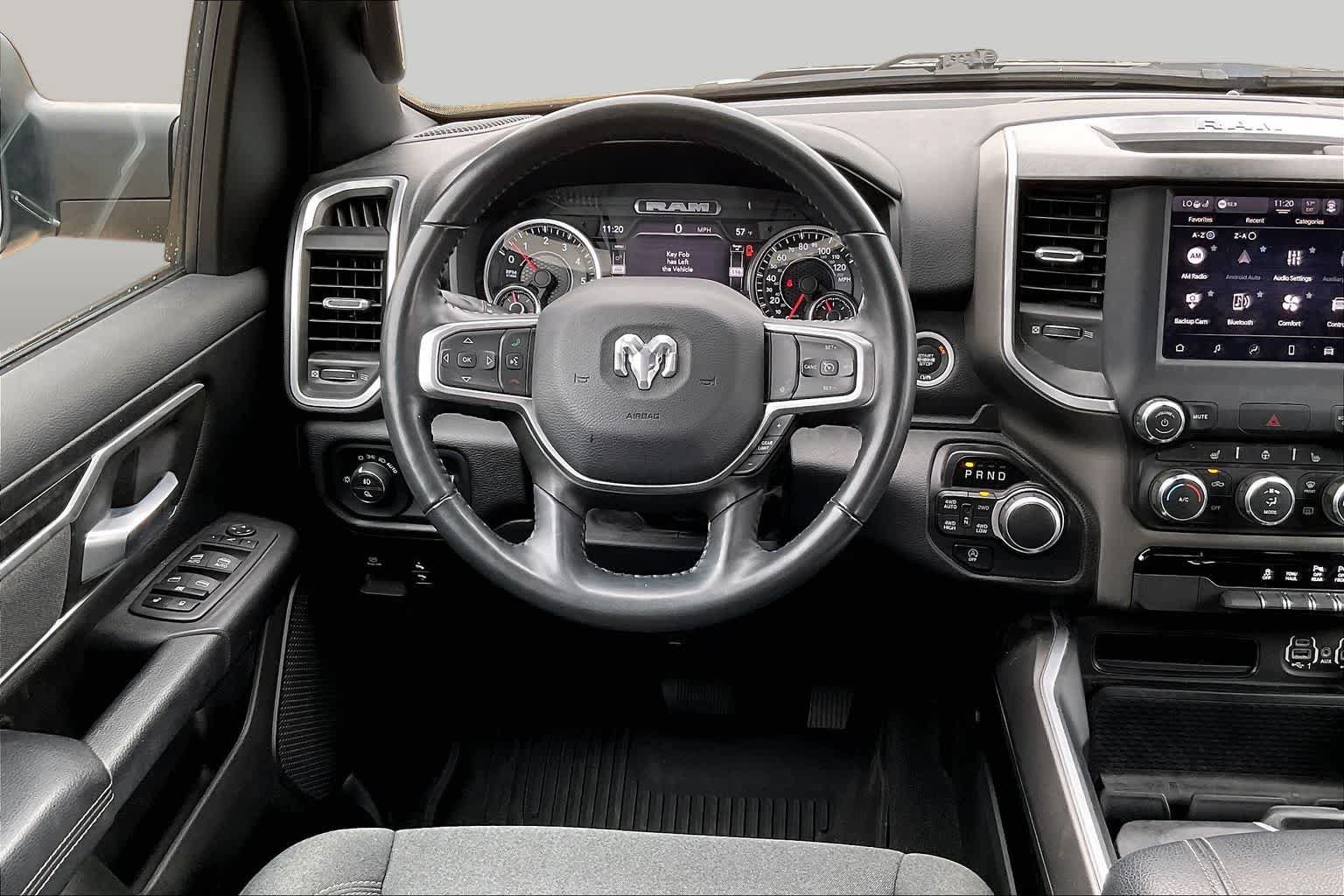 Used 2022 RAM 1500 Big Horn AWD/4WD image 6