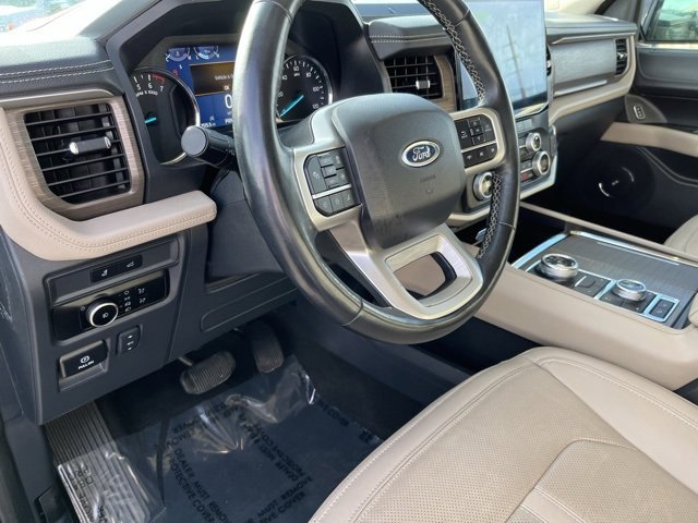 Used 2024 Ford Expedition Limited image 12