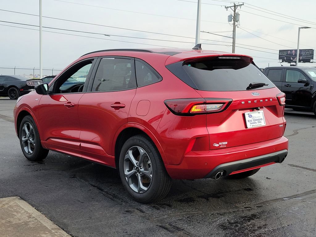 Certified 2023 Ford Escape ST-Line image 6