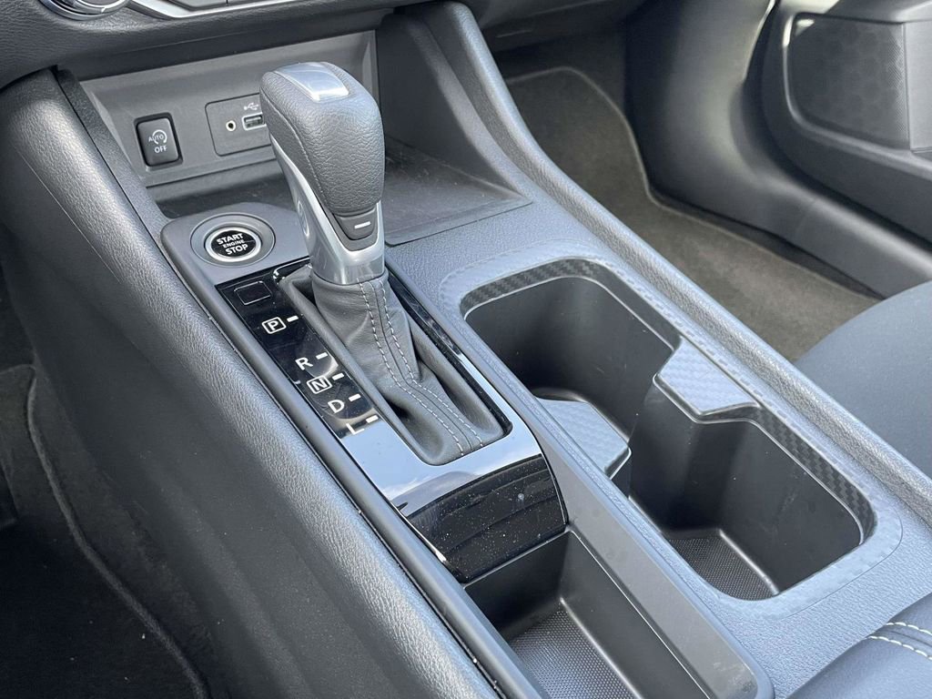 Used 2025 Nissan Sentra S image 18