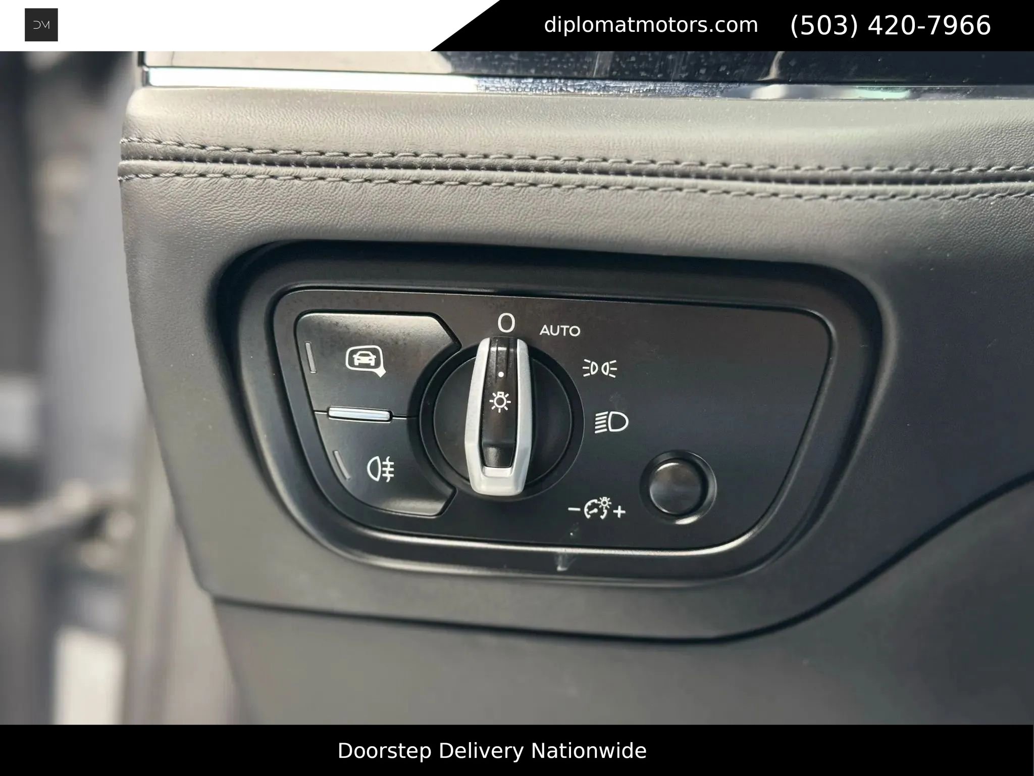 Used 2020 Bentley Bentayga AWD/4WD image 35
