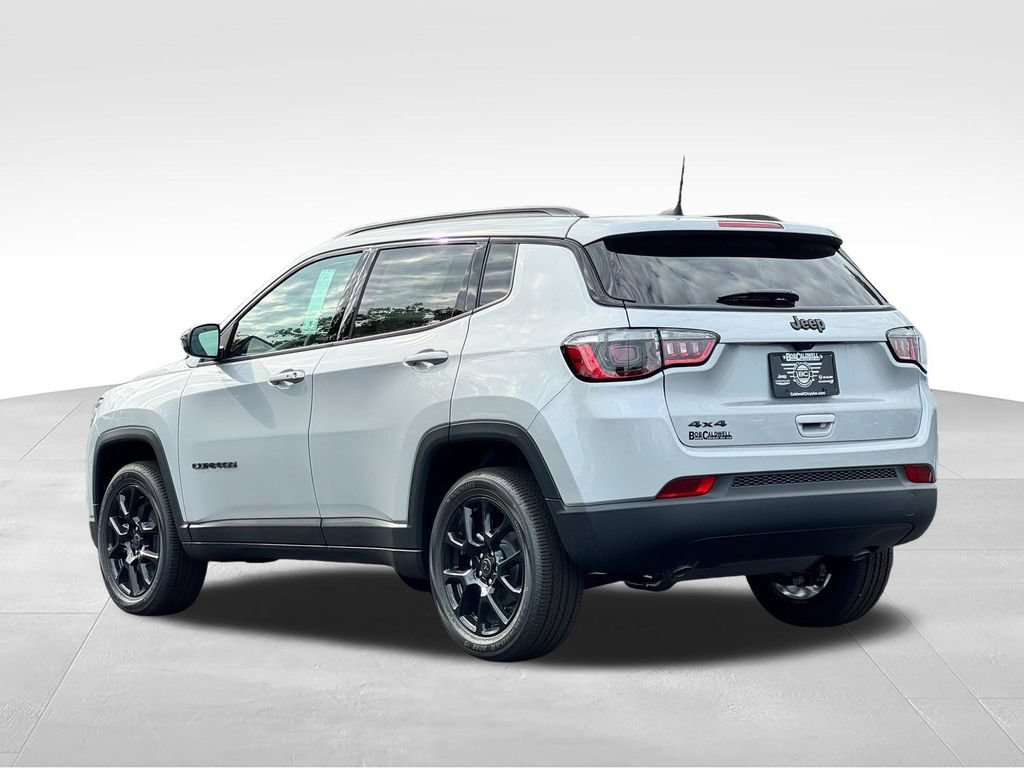New 2026 Jeep Compass Latitude AWD/4WD image 5