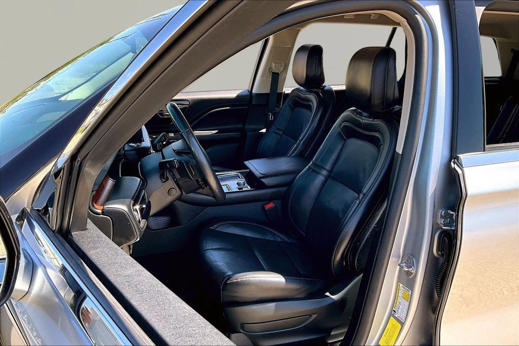 Used 2020 Lincoln Aviator Reserve w/ Elements Package Plus RWD image 25