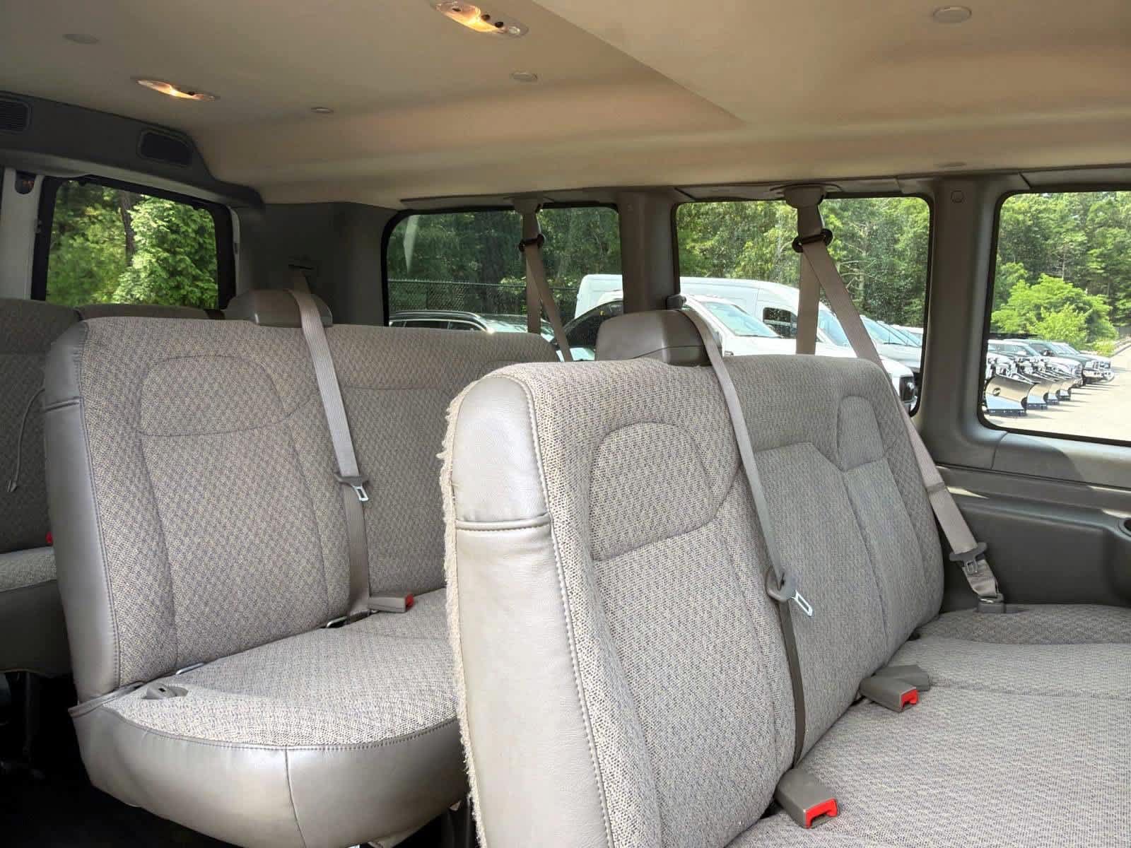 Used 2025 Chevrolet Express 2500 LT RWD image 8
